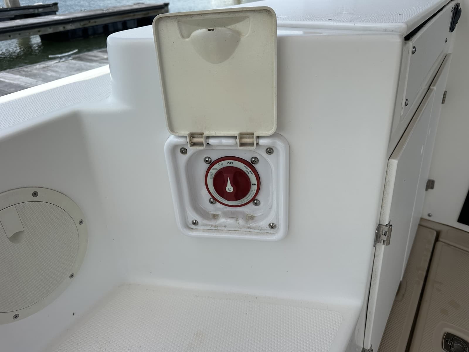 2016 Cutwater C-28 LE - Photo 15