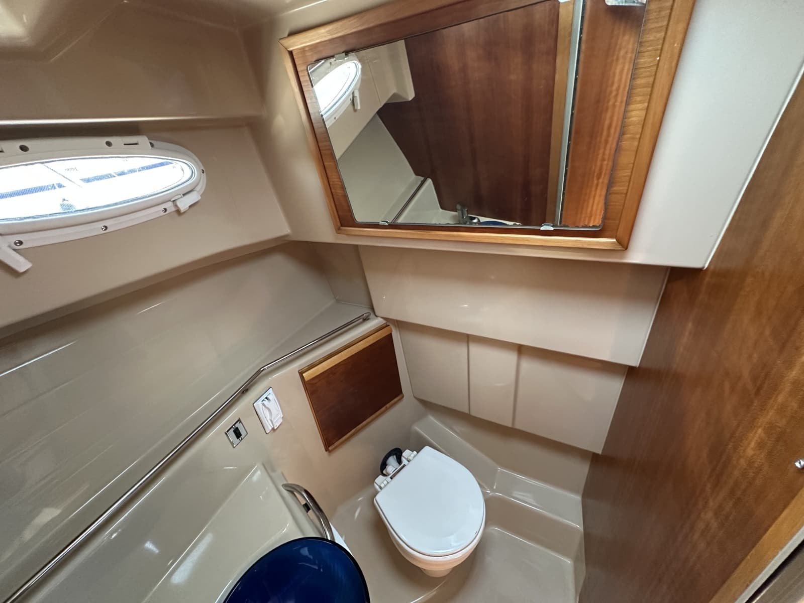 2016 Cutwater C-28 LE - Photo 44