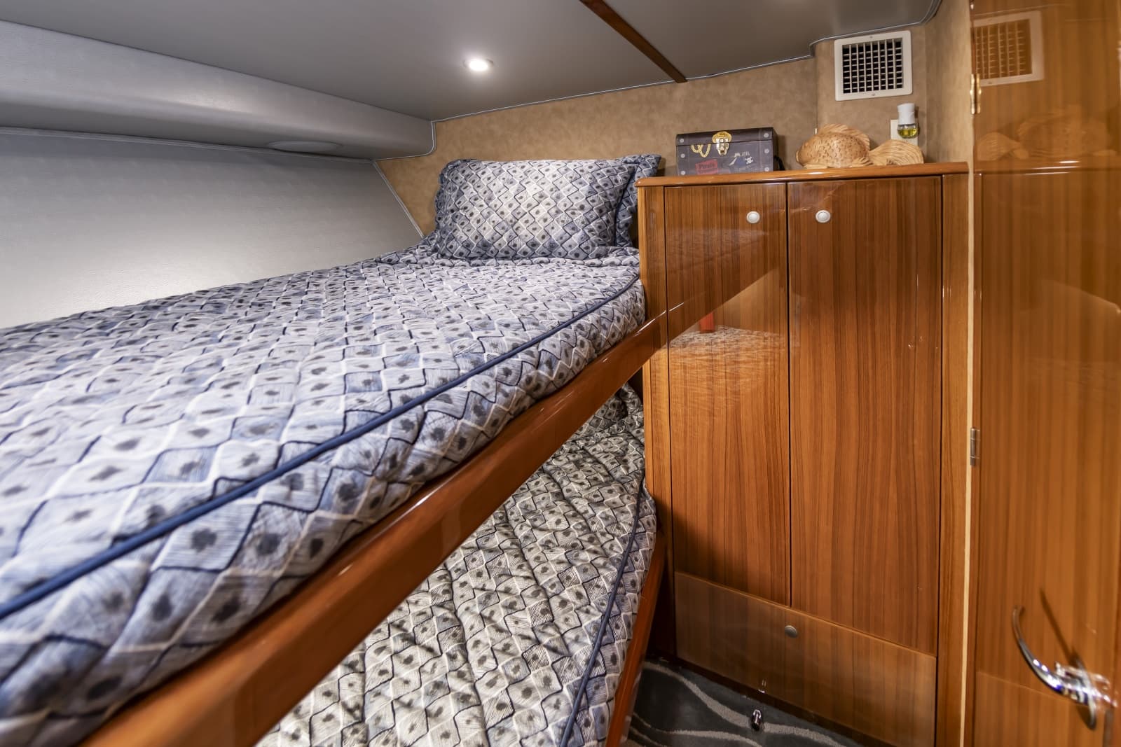 2006 Viking Convertible - Photo 64
