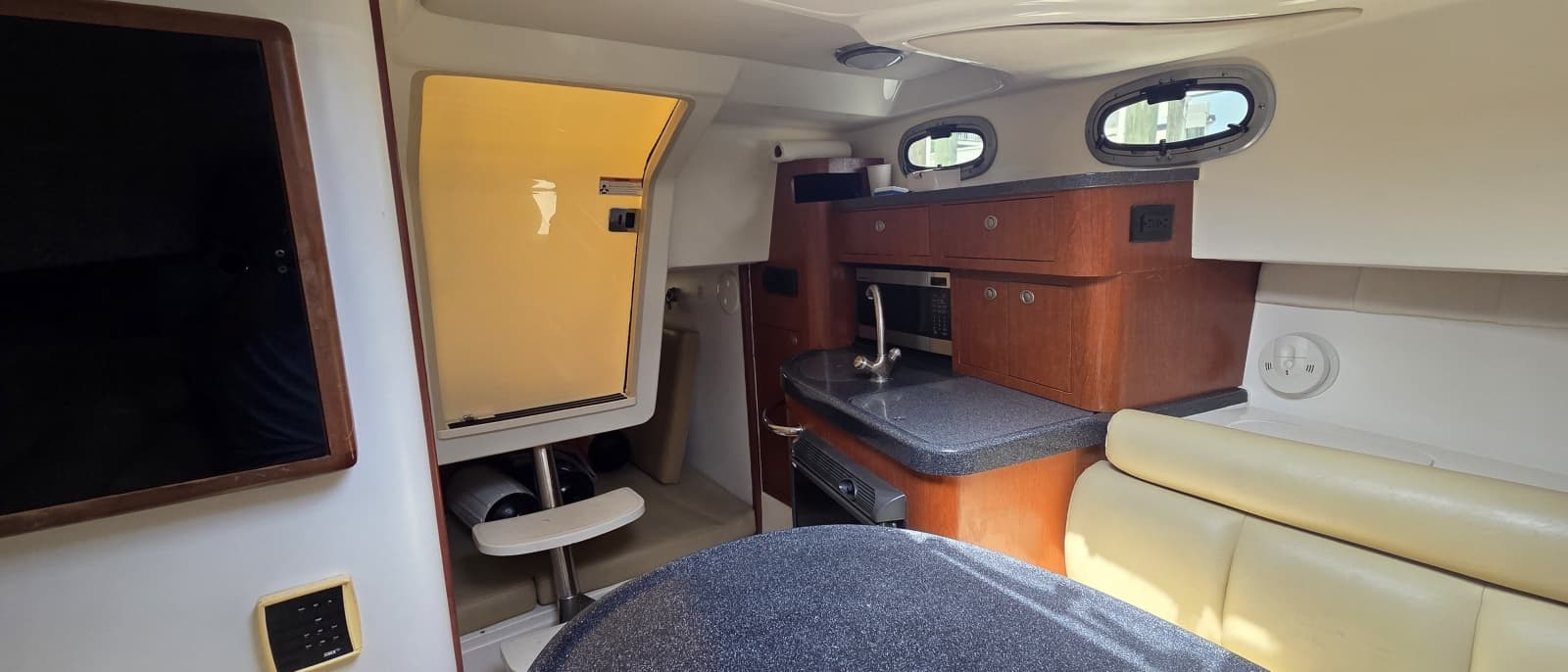 2007 Boston Whaler 305 Conquest - Photo 49