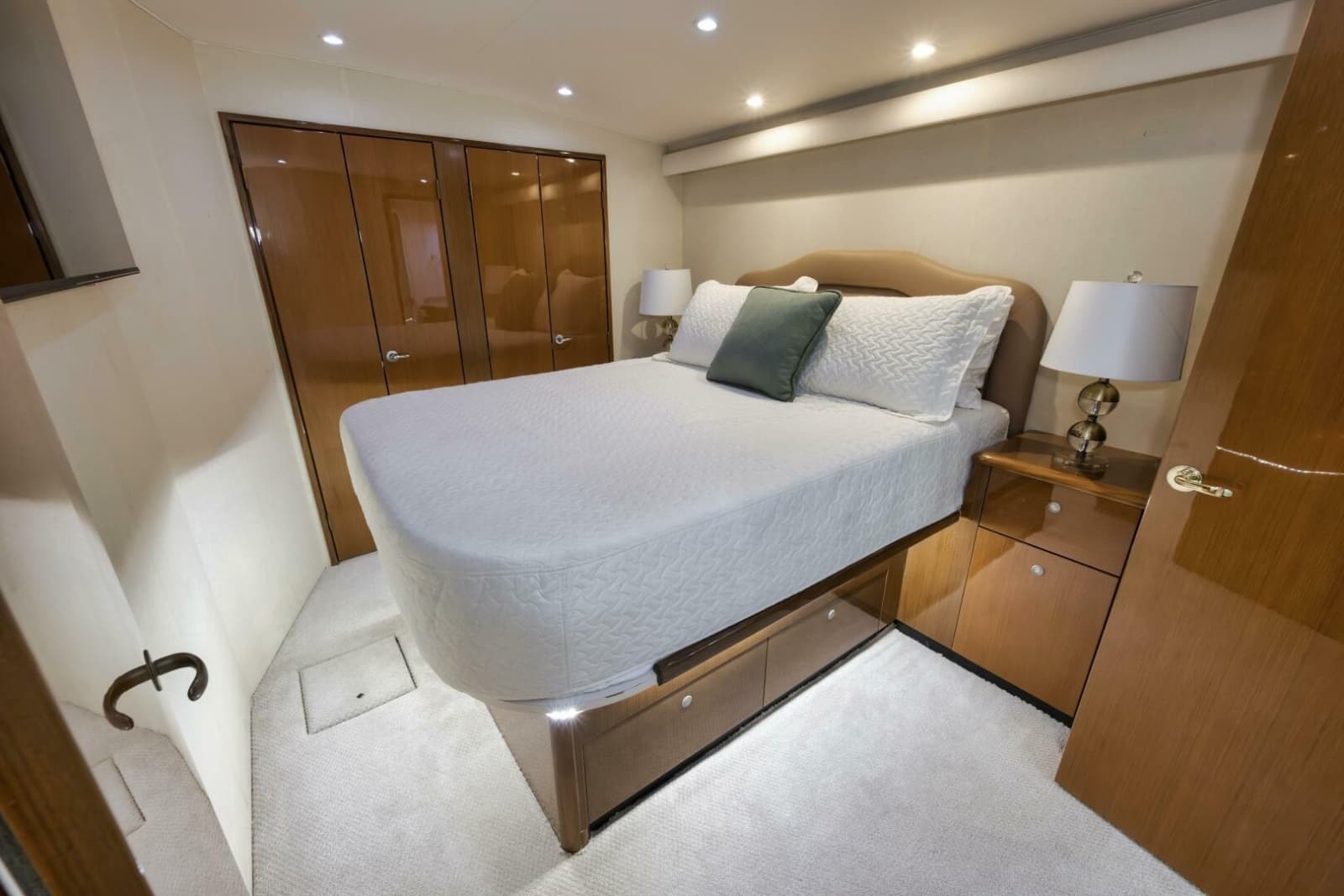 2005 Viking Convertible - Photo 52
