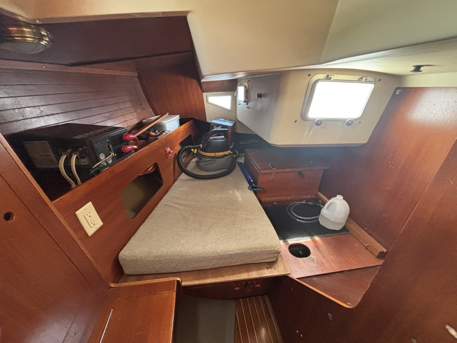 1984 Grand Soleil GS39 - Photo 31
