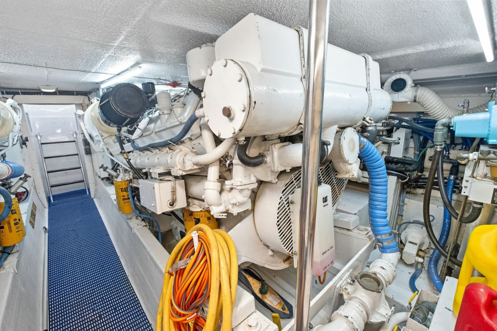 1998 Hatteras Sport Fisherman - Photo 43