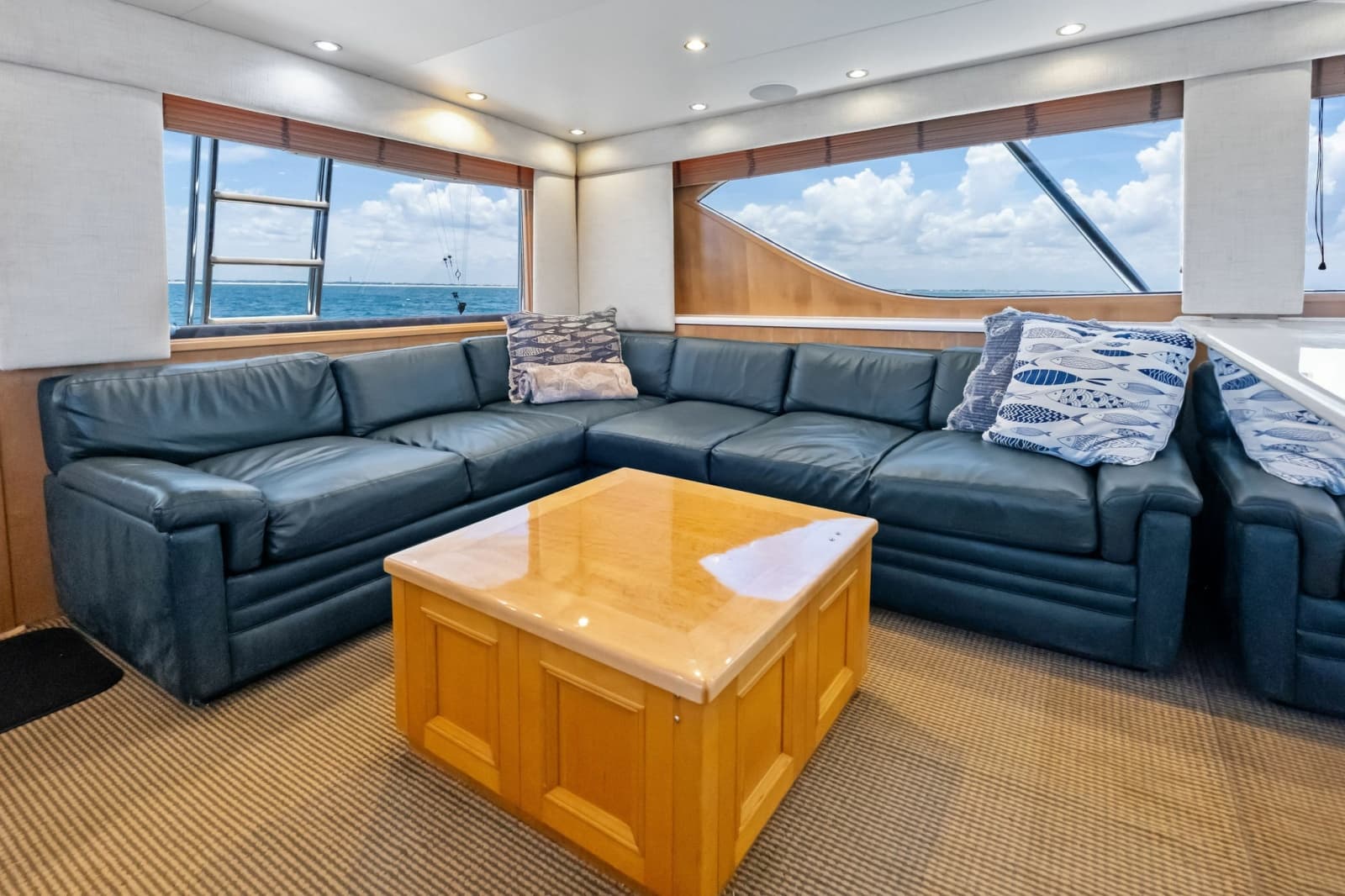 1998 Hatteras Sport Fisherman - Photo 17