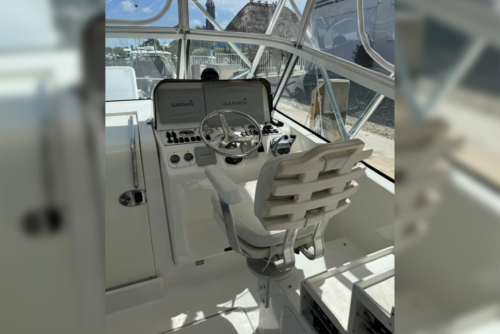 2006 Luhrs 28 Open - Photo 8