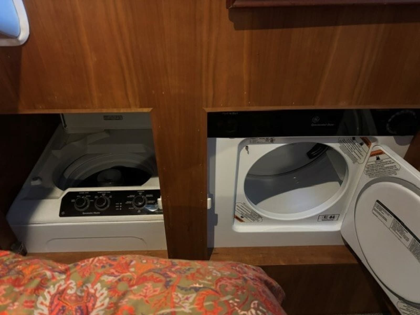 2001 Navigator 48 - Photo 27
