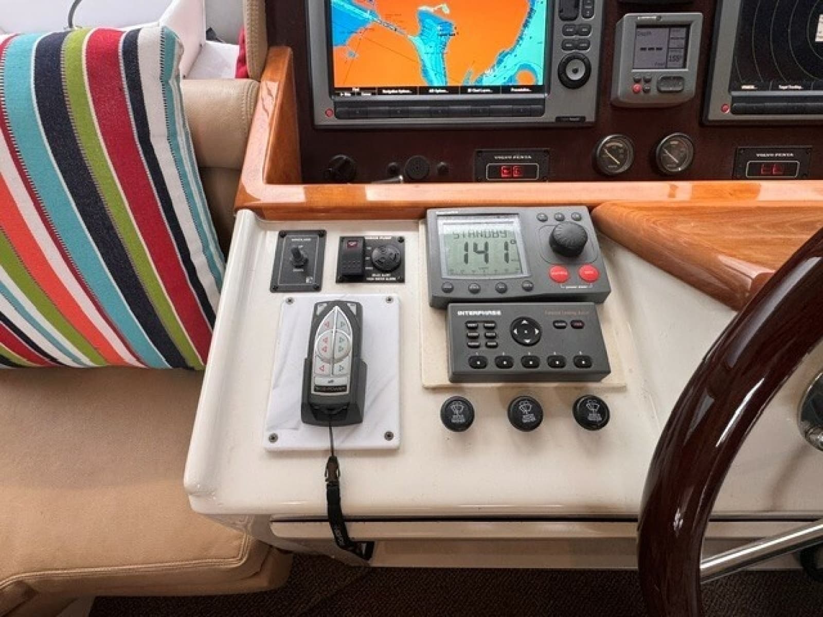 2001 Navigator Pilothouse - Photo 20