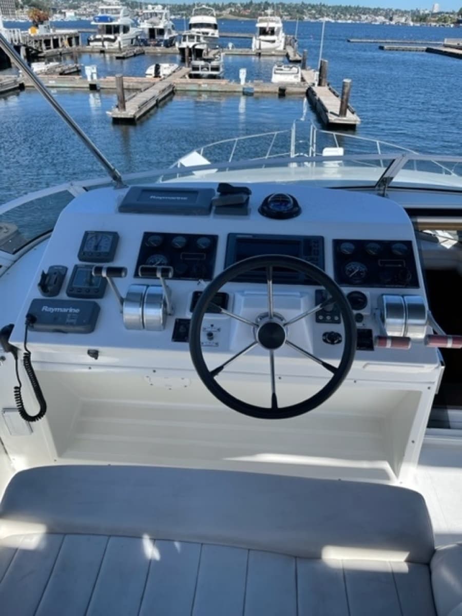 2001 Navigator Pilothouse - Photo 26