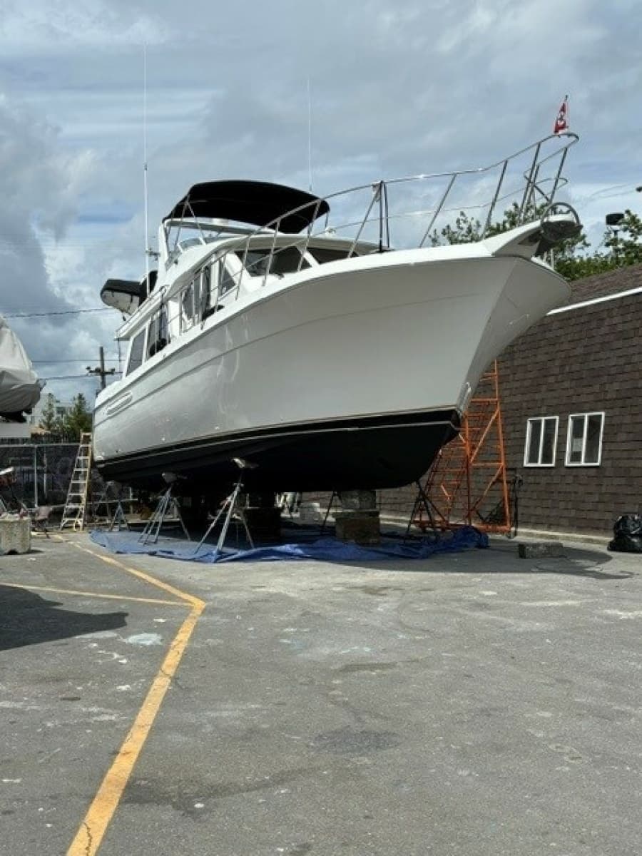 2001 Navigator Pilothouse - Photo 3