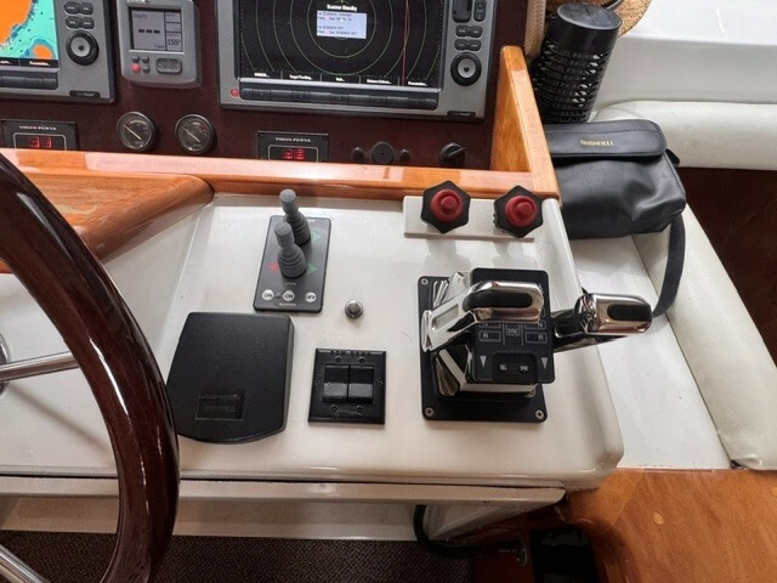 2001 Navigator Pilothouse - Photo 21