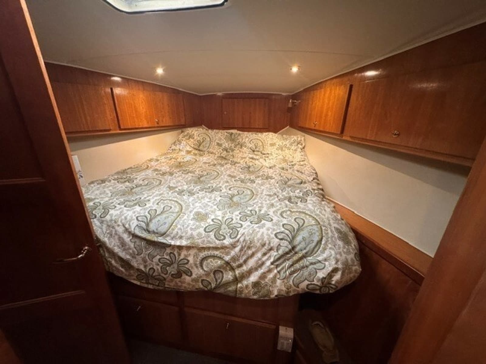 2001 Navigator Pilothouse - Photo 25