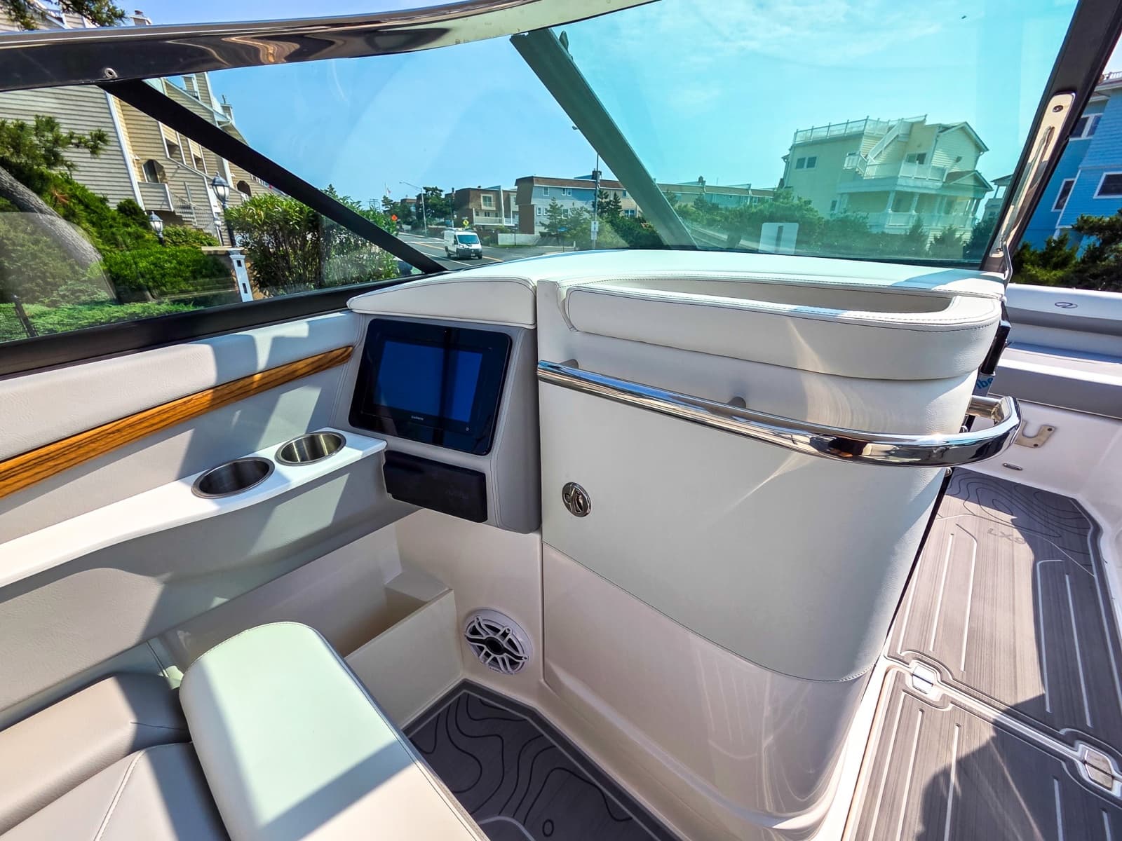 2027 Regal LX9 - Photo 22