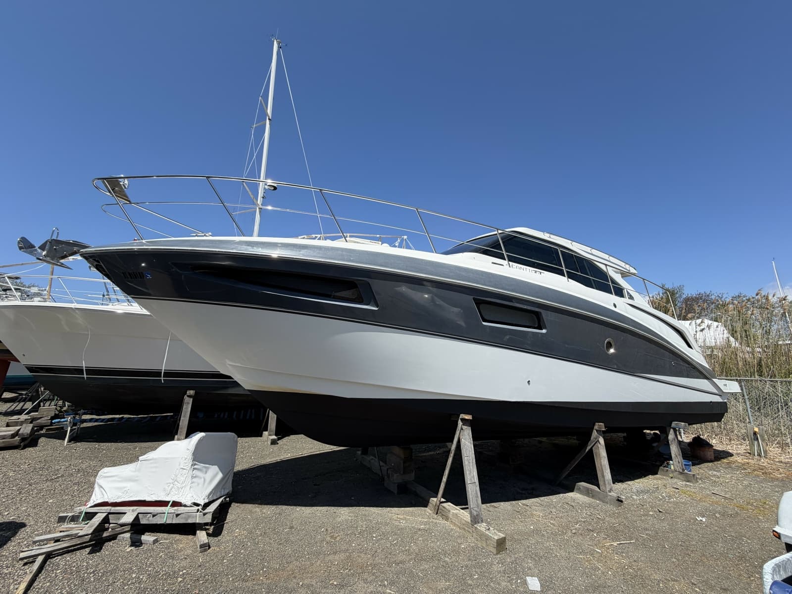 2016 Cruisers Yachts 41 Cantius - Photo 1