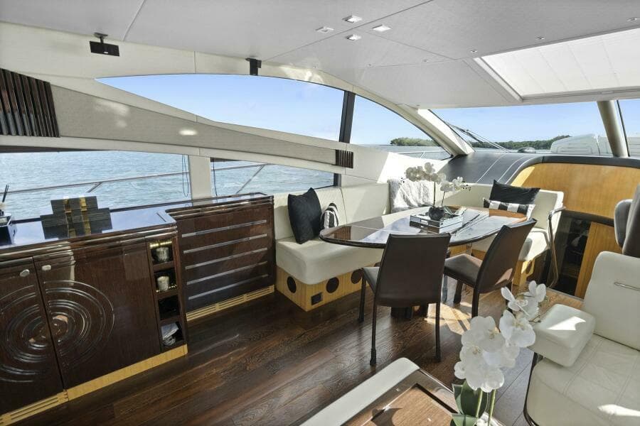 2015 Sunseeker Sport Yacht - Photo 31
