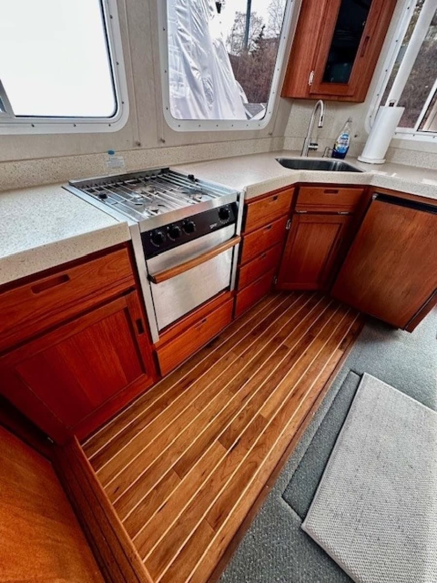 2006 Nordic Tugs 37 - Photo 7