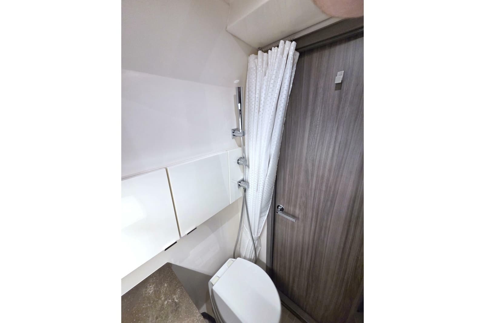 2021 Sea Ray SLX 400 Outboard - Photo 53
