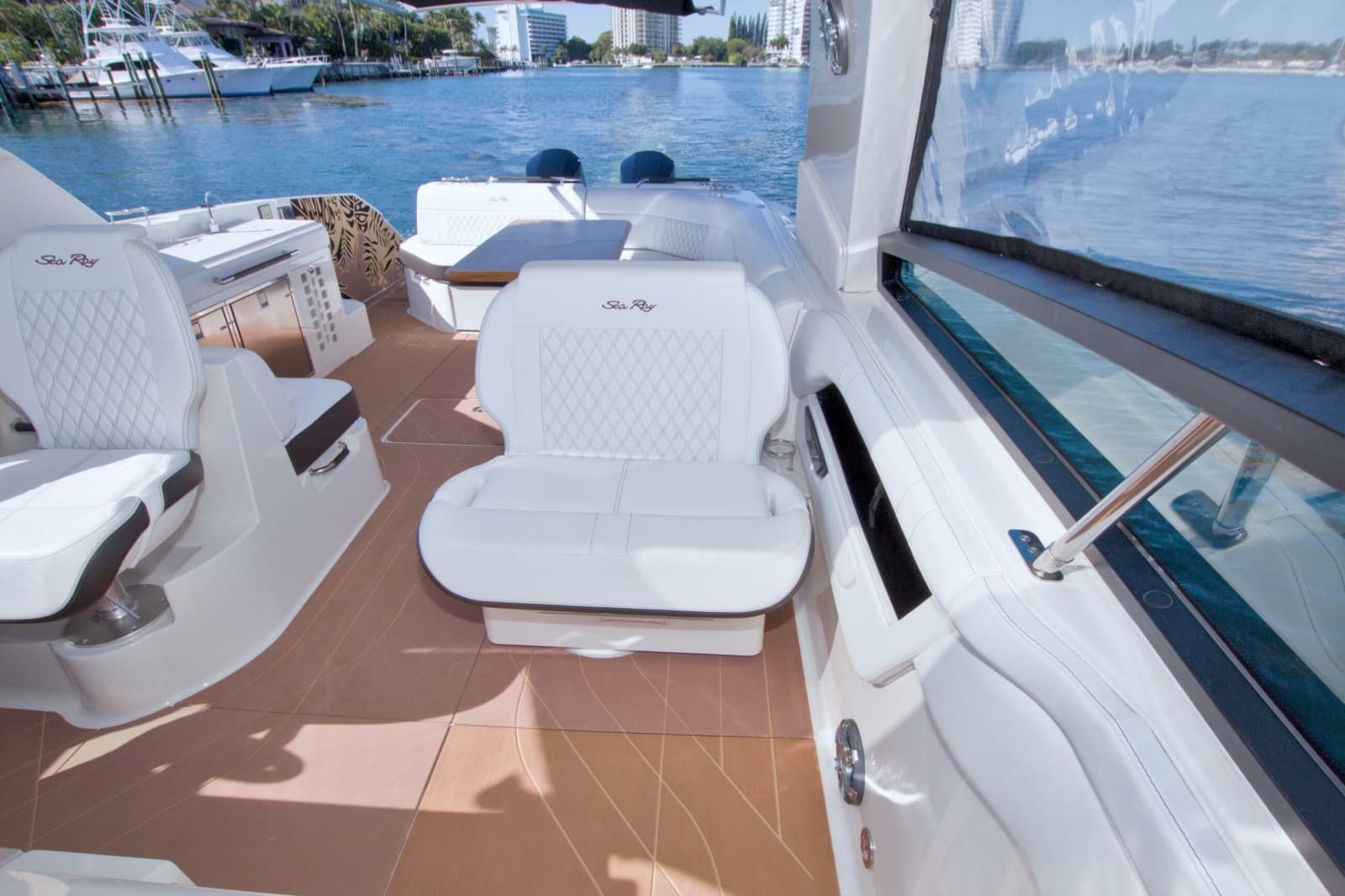 2021 Sea Ray SLX 400 Outboard - Photo 40