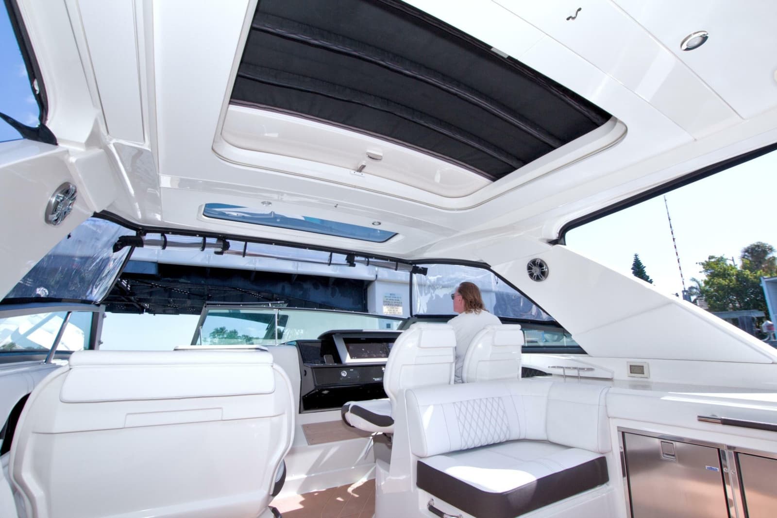 2021 Sea Ray SLX 400 Outboard - Photo 27