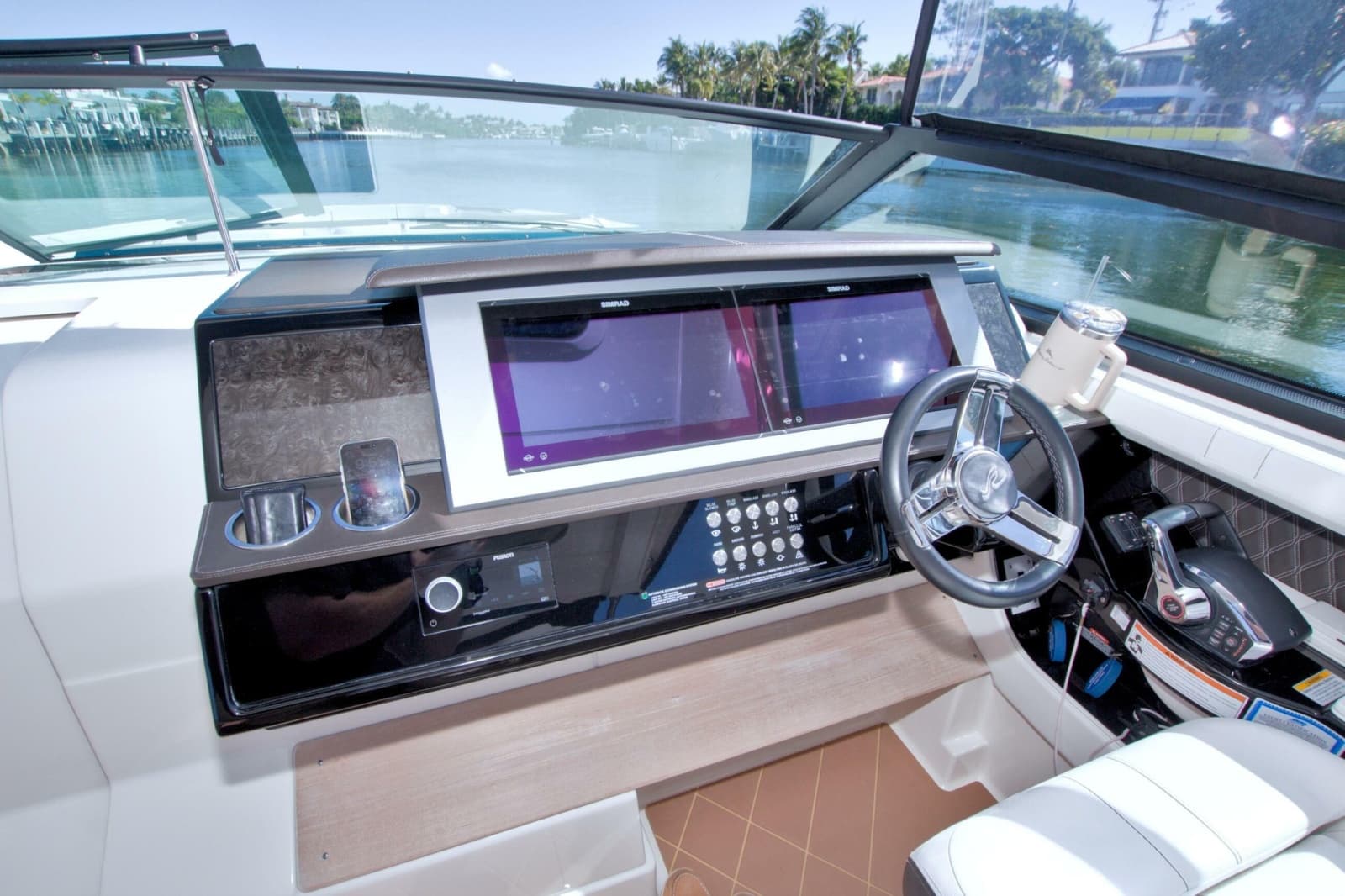 2021 Sea Ray SLX 400 Outboard - Photo 32