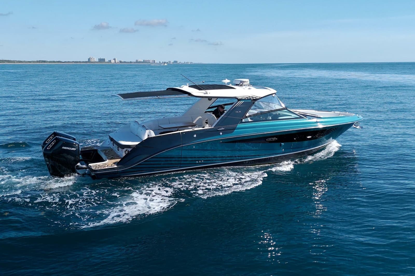2021 Sea Ray SLX 400 Outboard - Photo 5