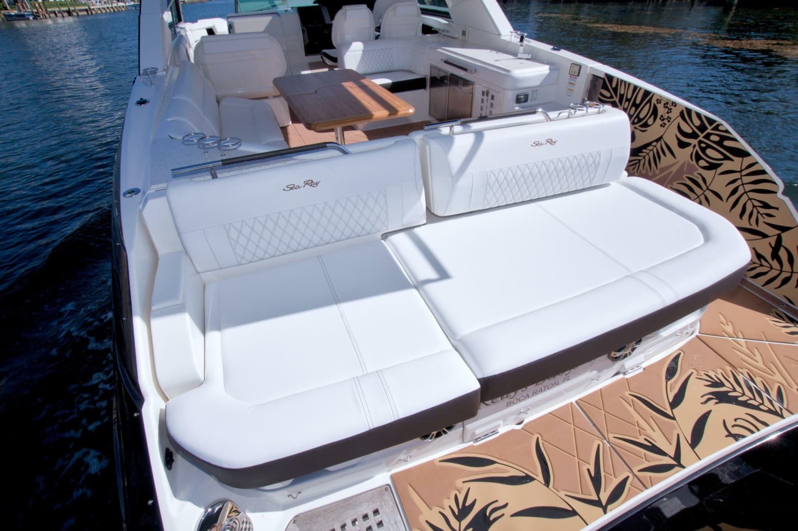 2021 Sea Ray SLX 400 Outboard - Photo 18