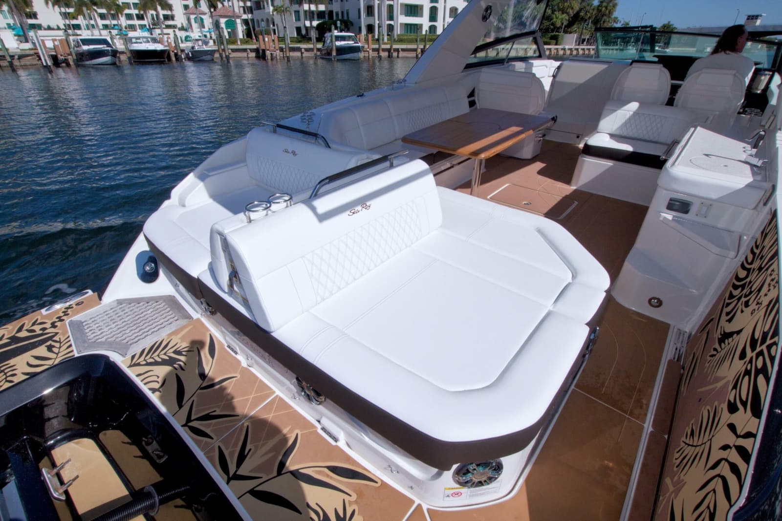 2021 Sea Ray SLX 400 Outboard - Photo 20