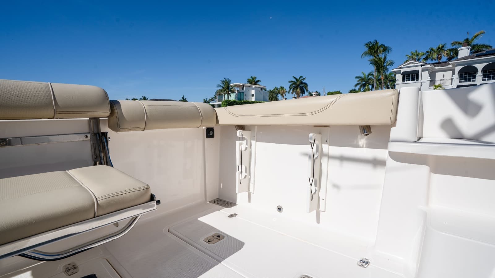 2018 Pursuit 325 OS - Photo 17