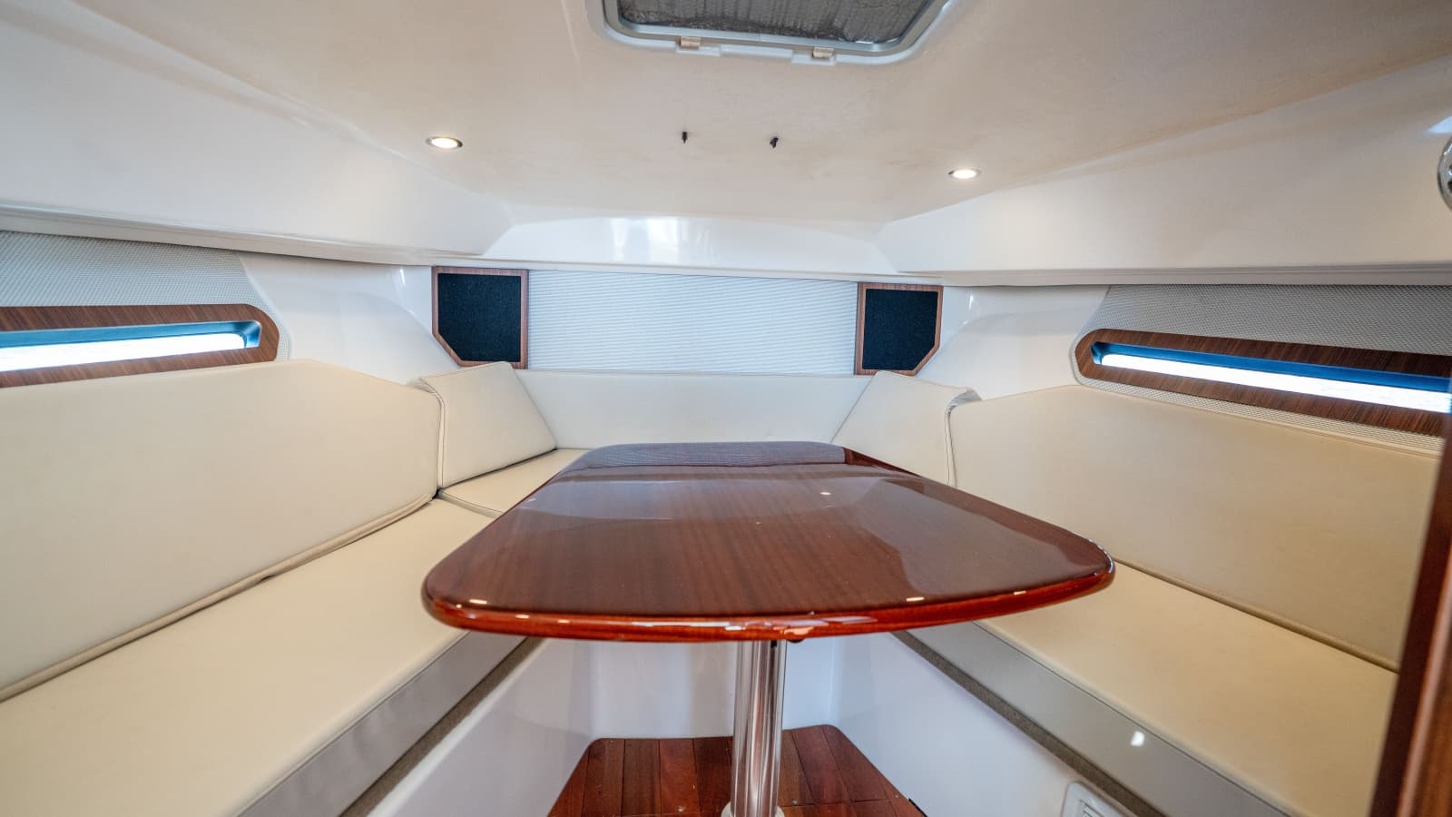 2018 Pursuit 325 OS - Photo 34