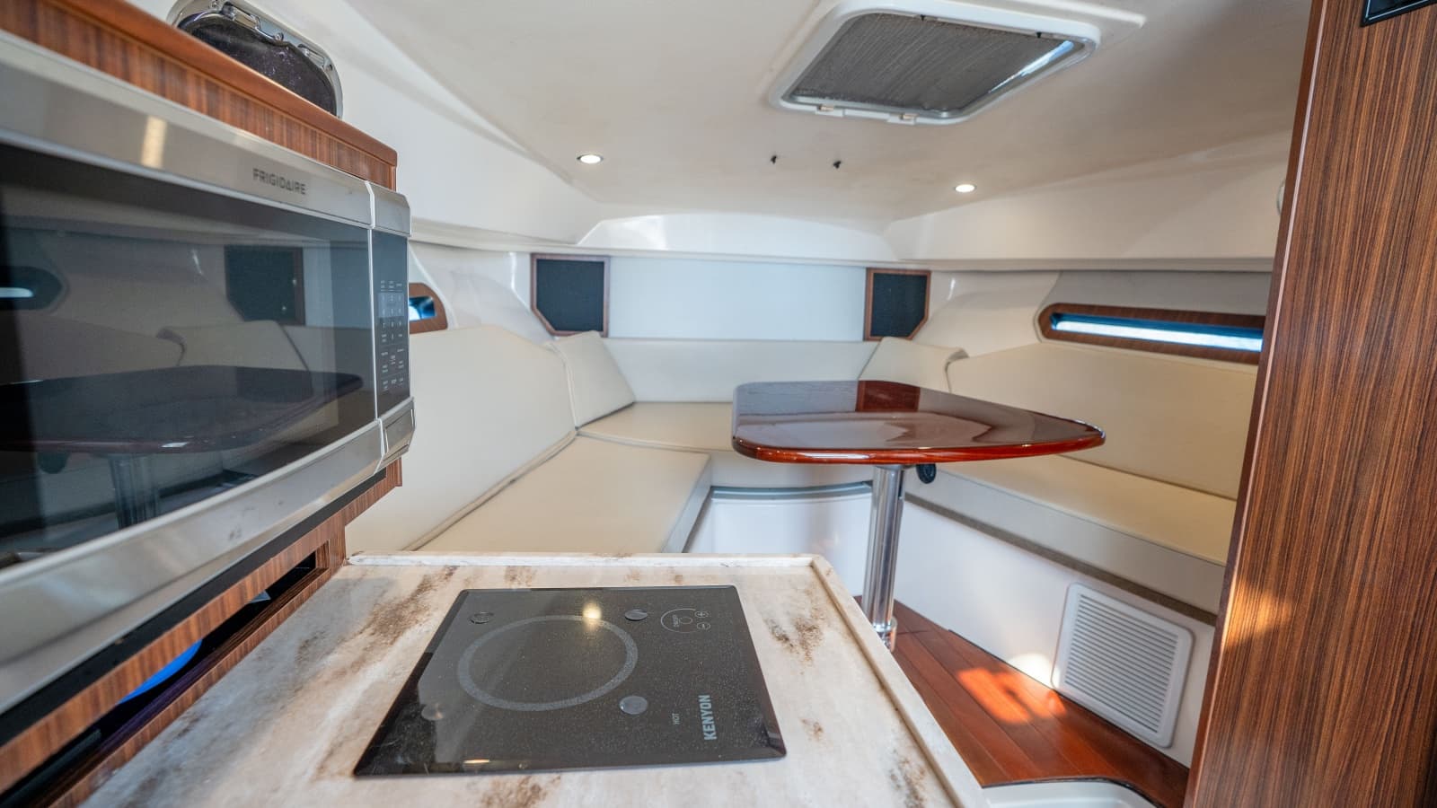 2018 Pursuit 325 OS - Photo 29