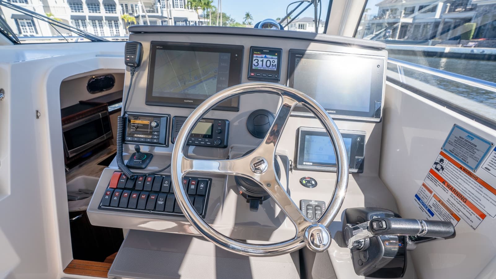2018 Pursuit 325 OS - Photo 24