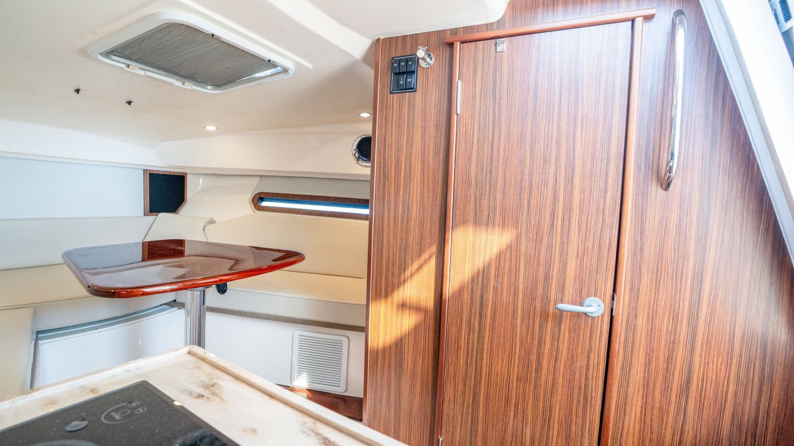 2018 Pursuit 325 OS - Photo 33