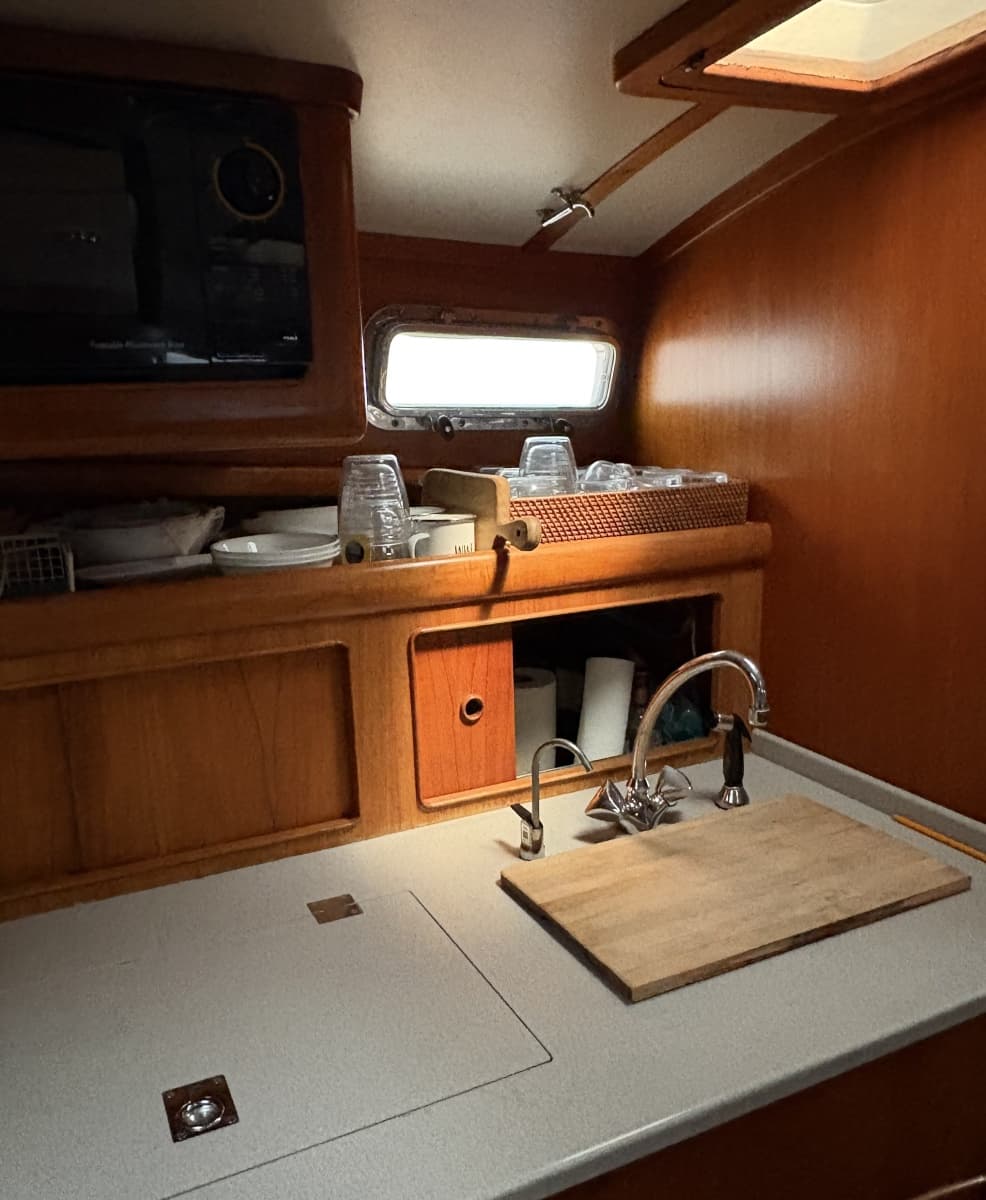 2000 Little Harbor 36 Express - Photo 11