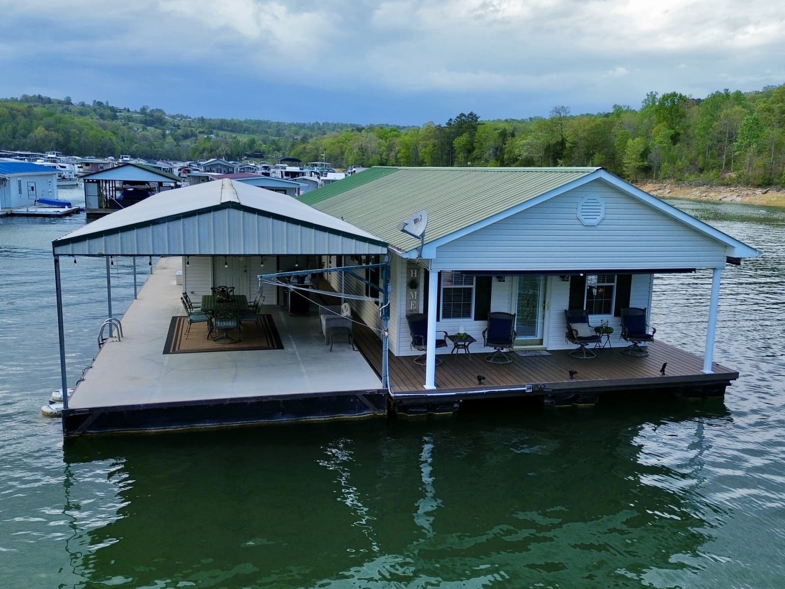 2002 Custom 20 x 53 Floating Cabin - Approx 999/sqft - Photo 120