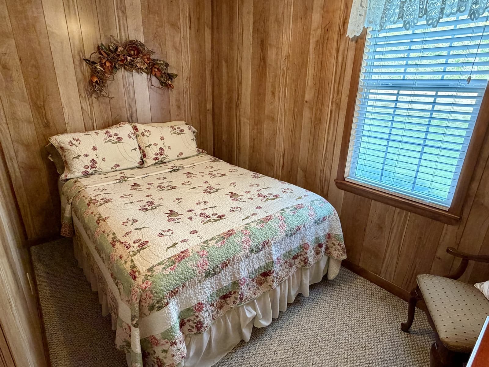 2002 Custom 20 x 53 Floating Cabin - Approx 999/sqft - Photo 48