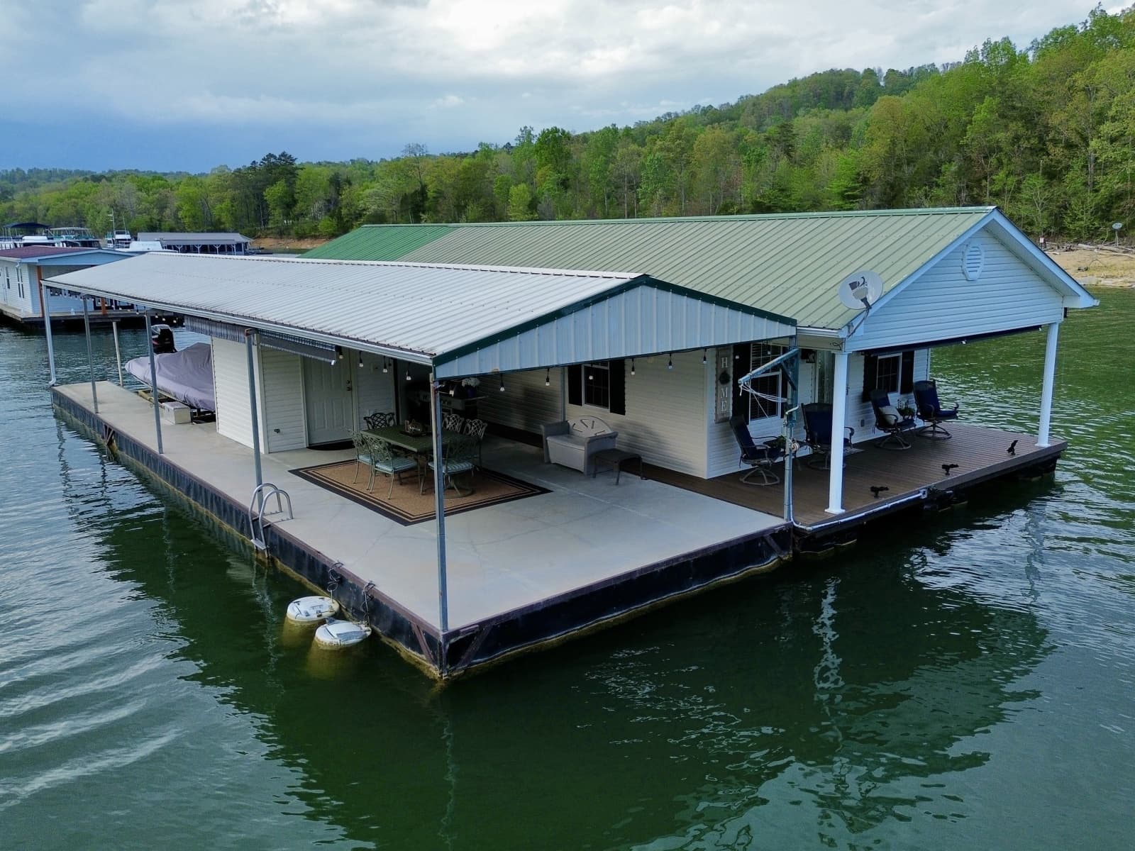 2002 Custom 20 x 53 Floating Cabin - Approx 999/sqft - Photo 119