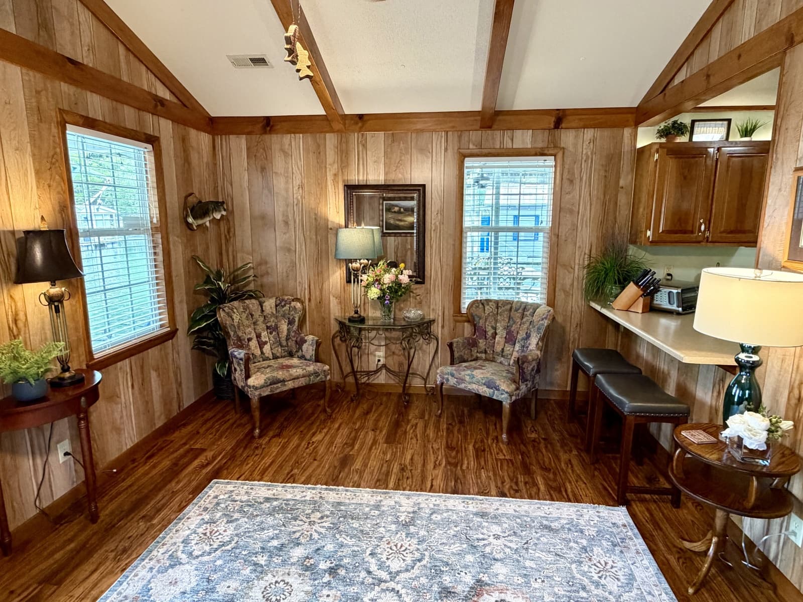 2002 Custom 20 x 53 Floating Cabin - Approx 999/sqft - Photo 29