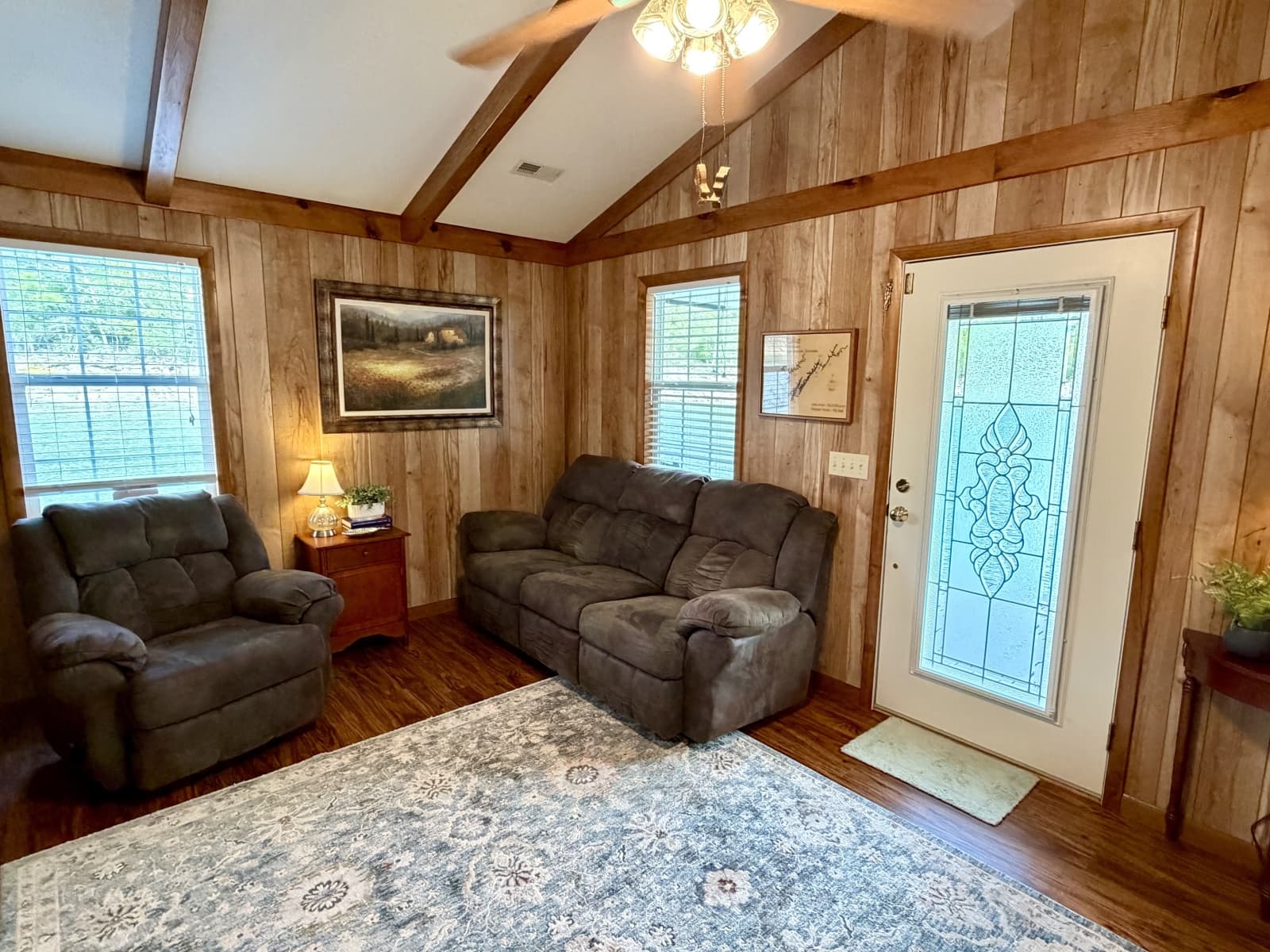 2002 Custom 20 x 53 Floating Cabin - Approx 999/sqft - Photo 24