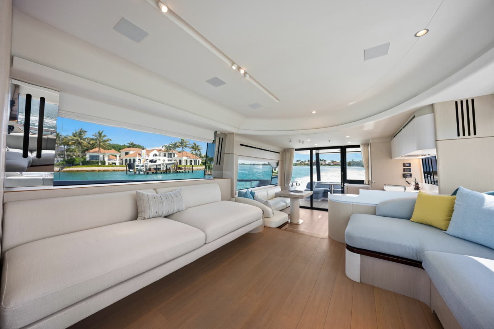 2025 Azimut 68 FLY - Photo 21