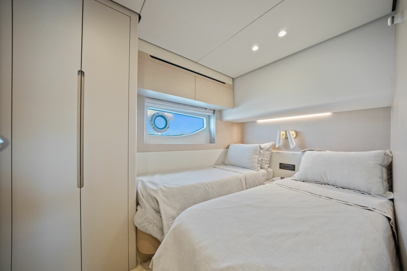2025 Azimut 68 FLY - Photo 38