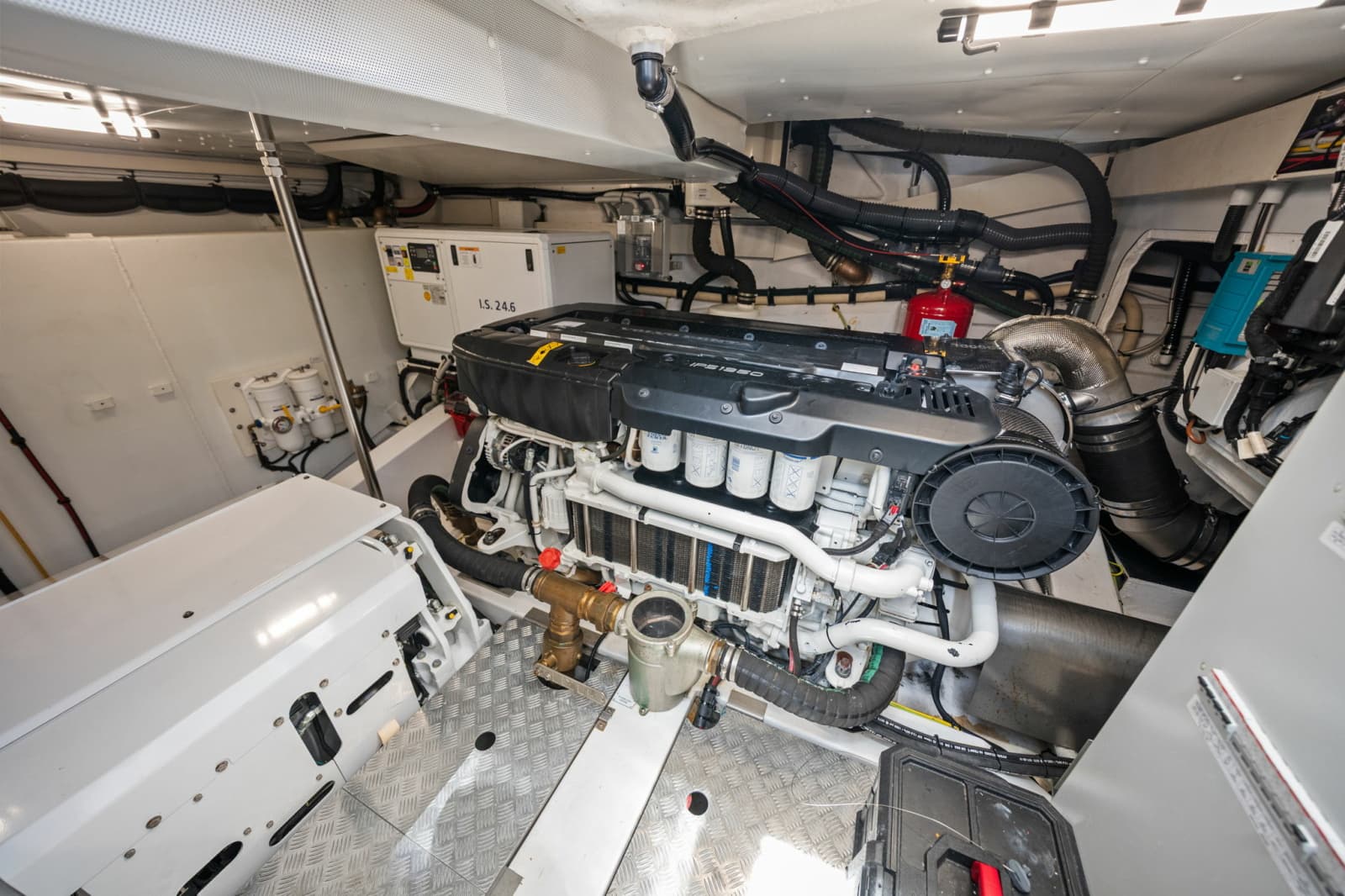 2025 Azimut 68 FLY - Photo 77