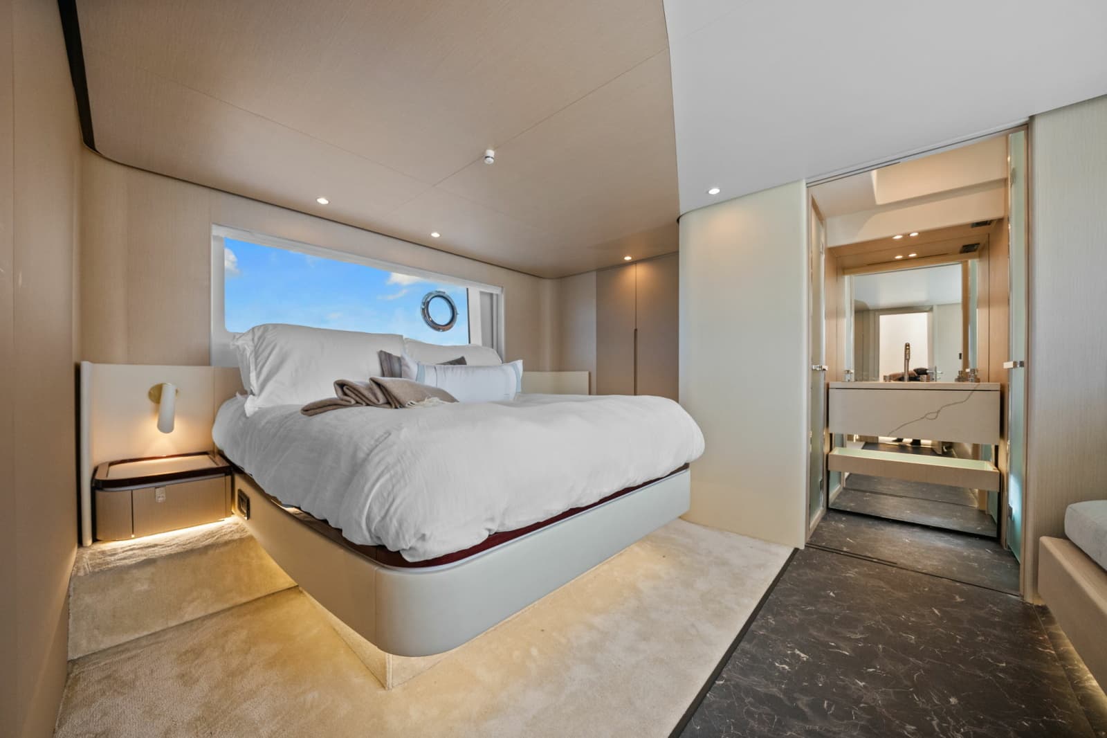 2025 Azimut 68 FLY - Photo 32