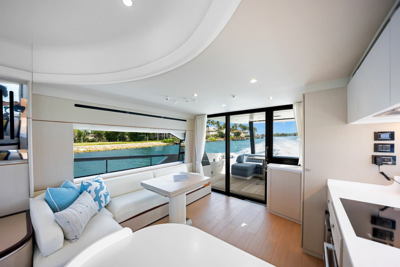 2025 Azimut 68 FLY - Photo 26