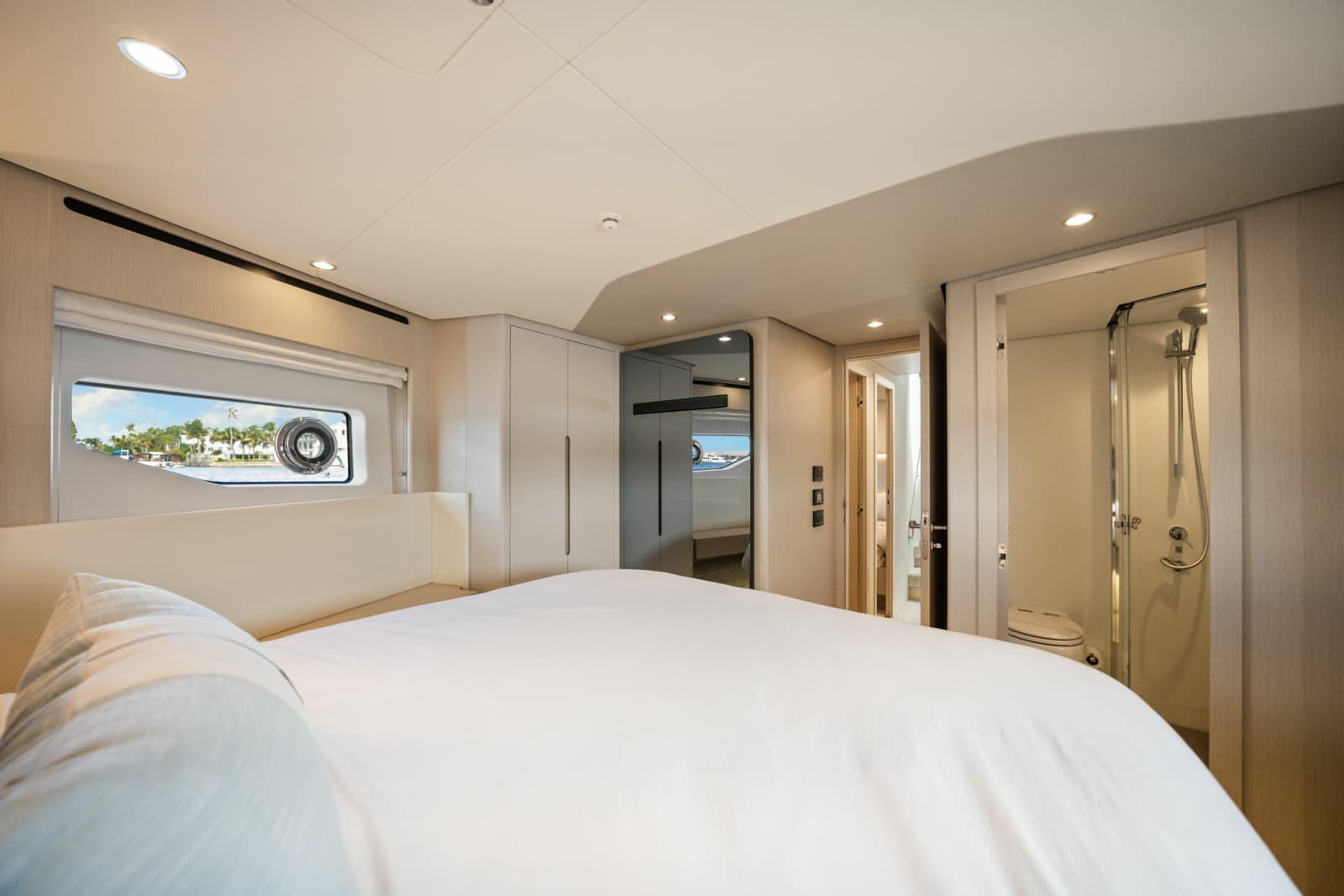 2025 Azimut 68 FLY - Photo 30