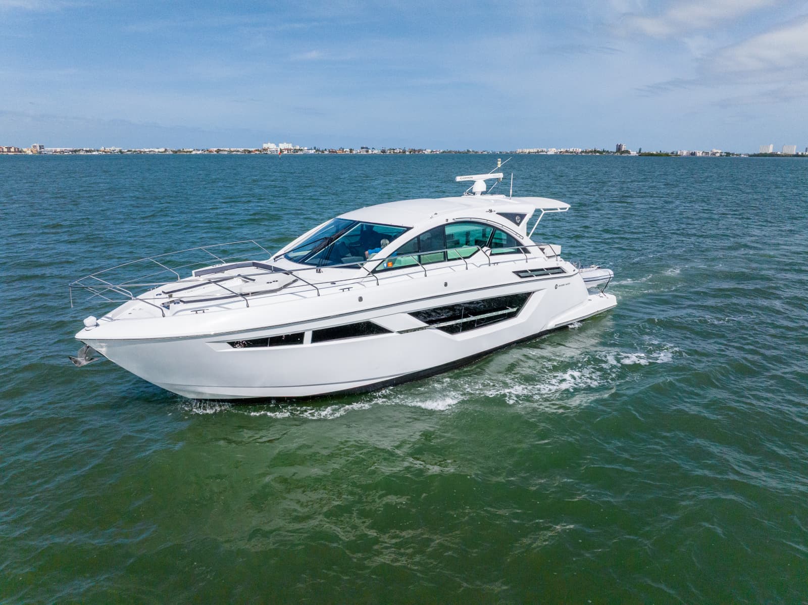 2018 Cruisers Yachts 50 CANTIUS - Photo 11