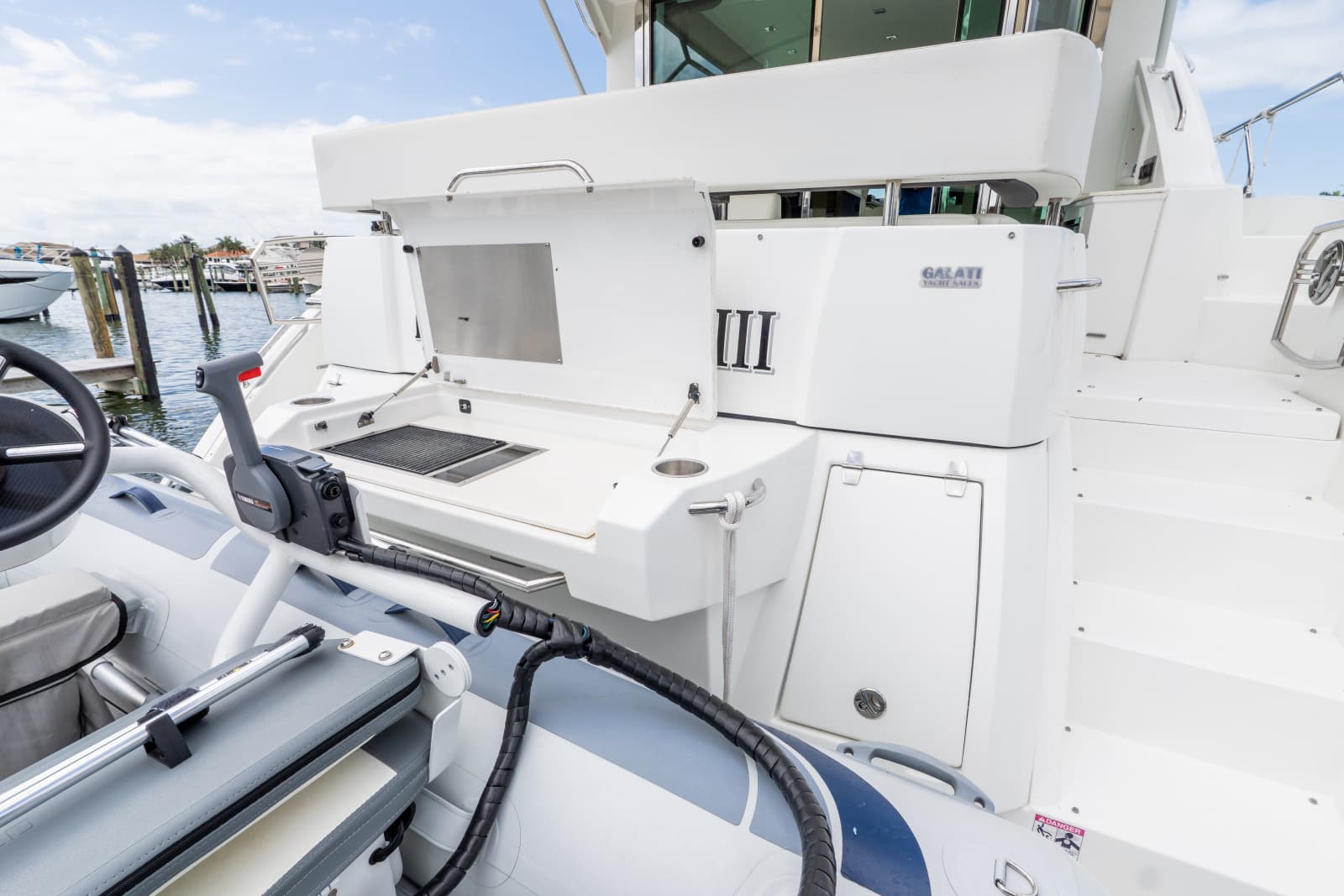 2018 Cruisers Yachts 50 CANTIUS - Photo 81