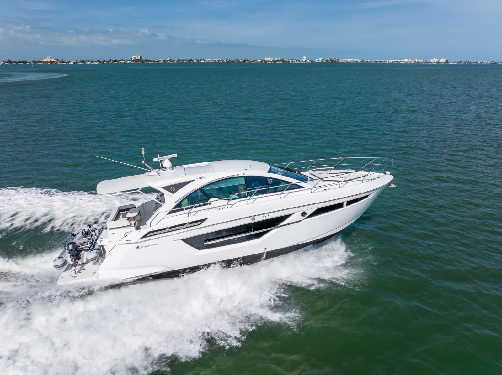 2018 Cruisers Yachts 50 CANTIUS - Photo 13