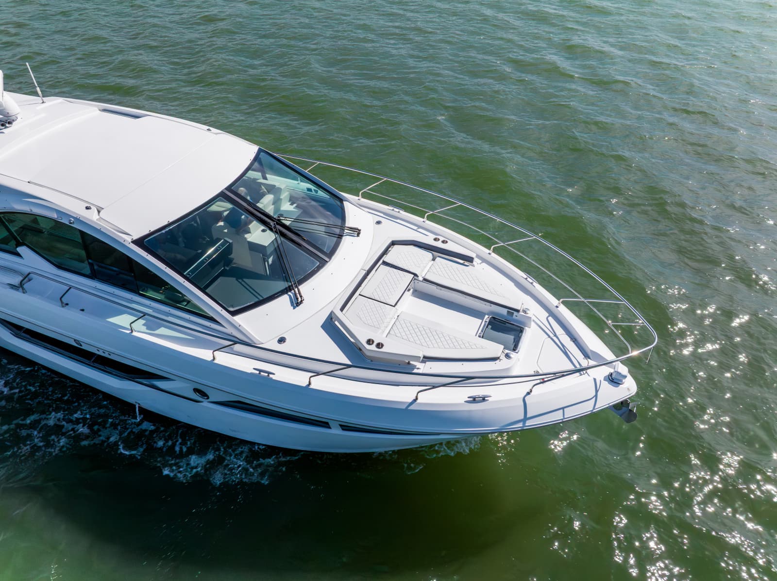 2018 Cruisers Yachts 50 CANTIUS - Photo 9