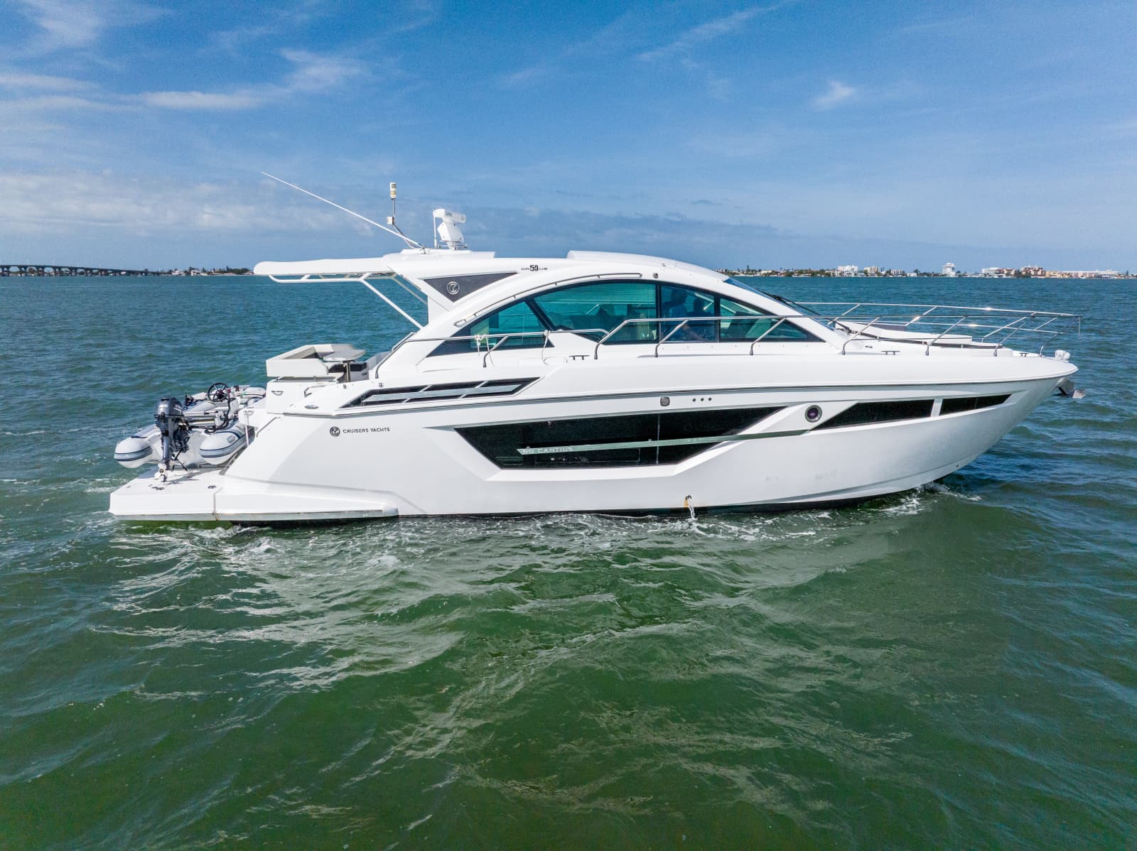 2018 Cruisers Yachts 50 CANTIUS - Photo 16