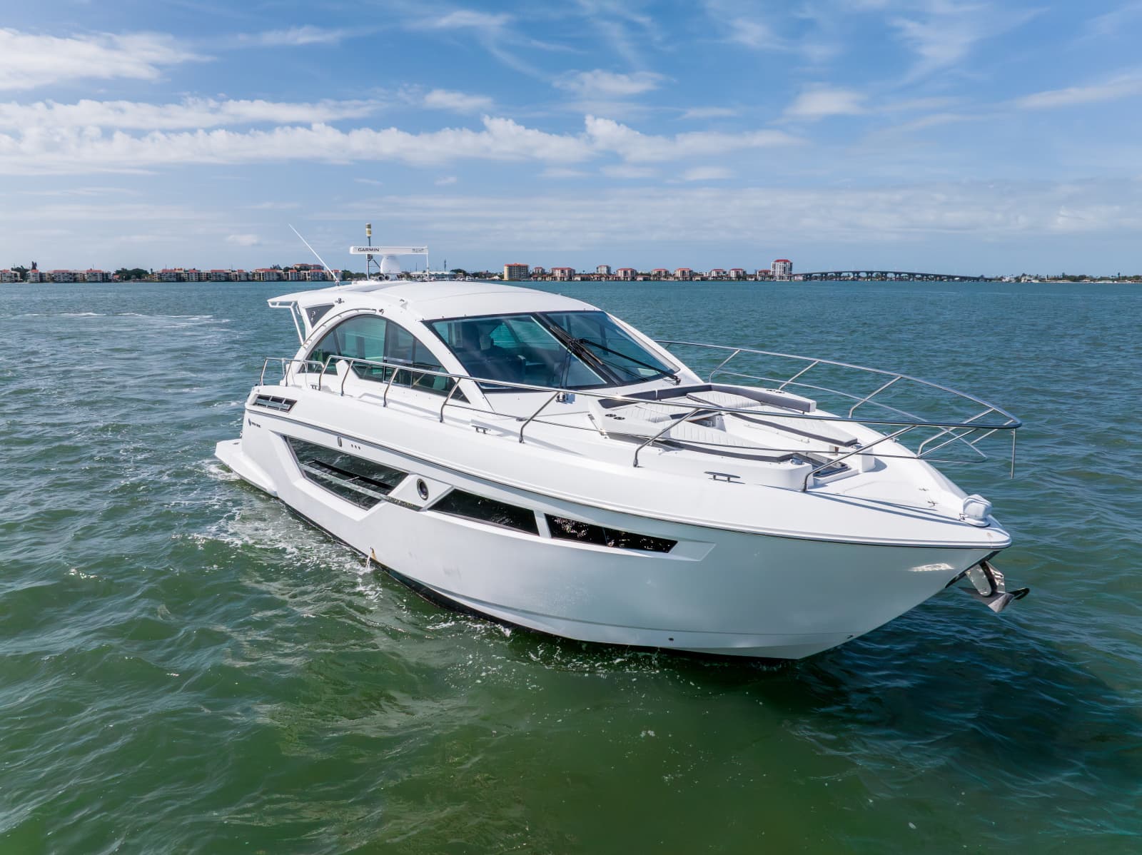 2018 Cruisers Yachts 50 CANTIUS - Photo 18