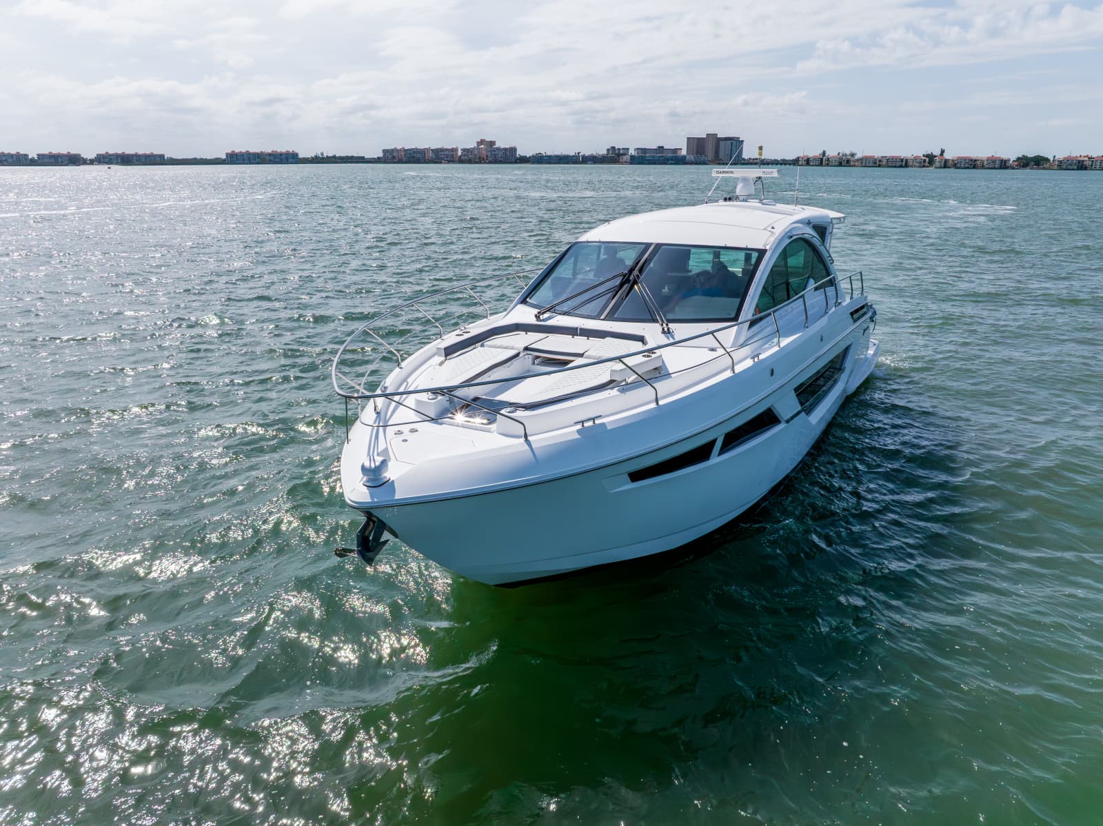 2018 Cruisers Yachts 50 CANTIUS - Photo 19